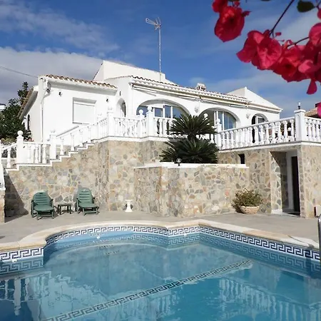 Villa Beach Front *